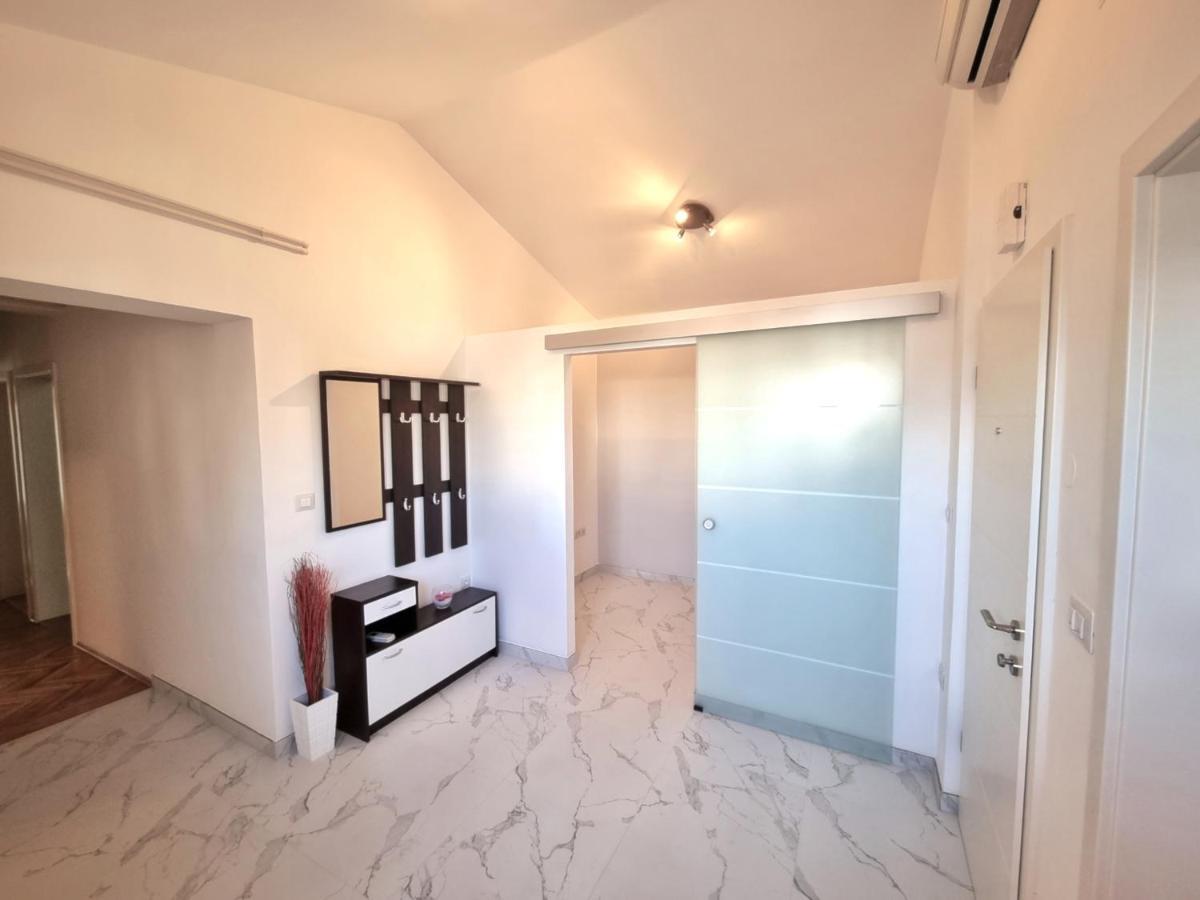 וינקורן Apartment Ivis מראה חיצוני תמונה